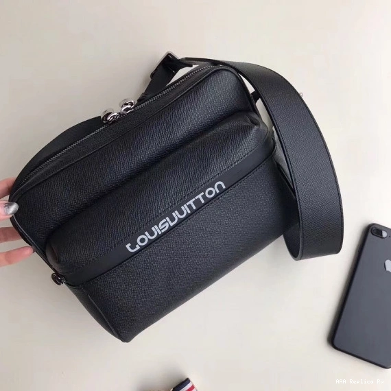 AAA Replica Ru Louis Messenger Vuitton 0805